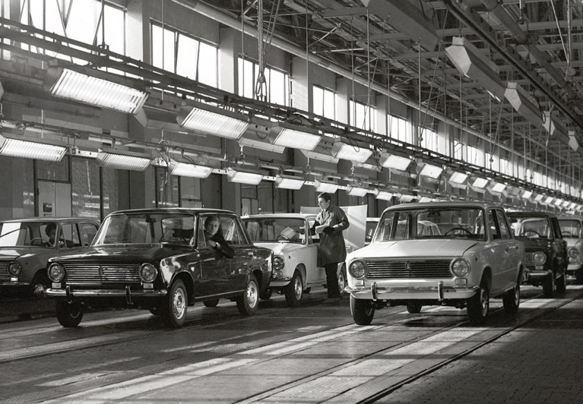 LADA отмечает День первого автомобиля