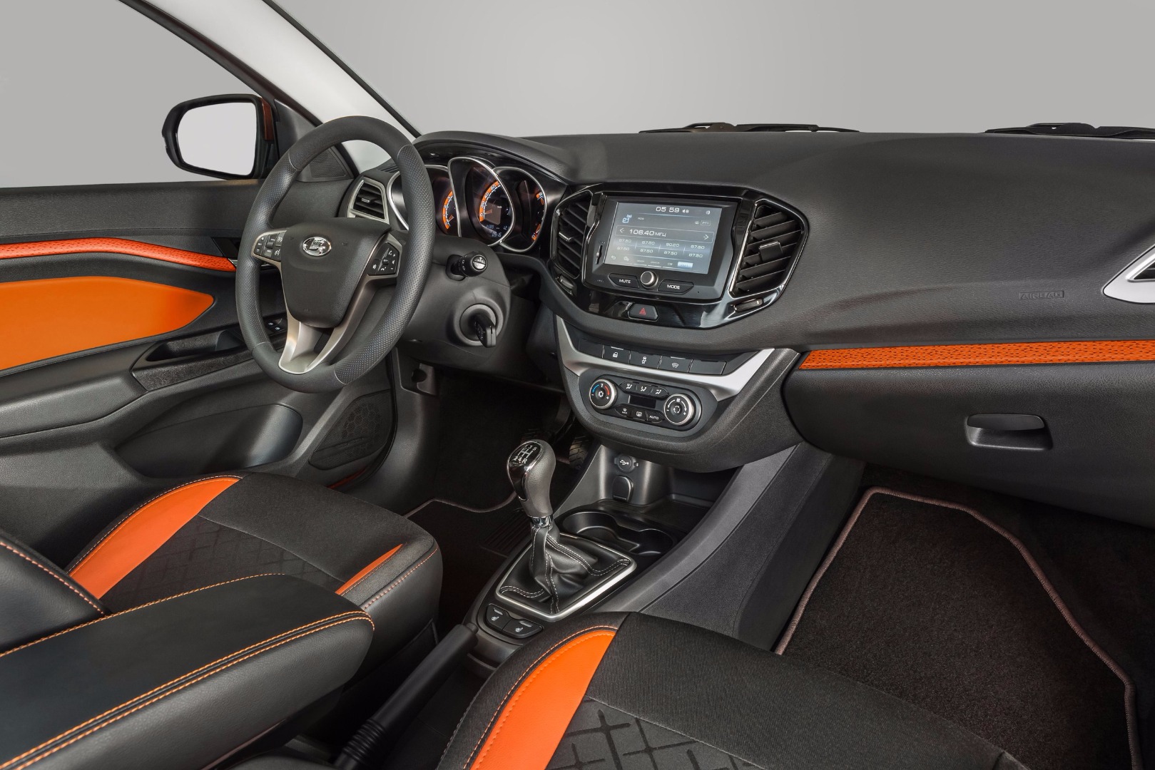 LADA Vesta SW Cross и LADA Vesta SW. Новая философия комфорта и функциональности
