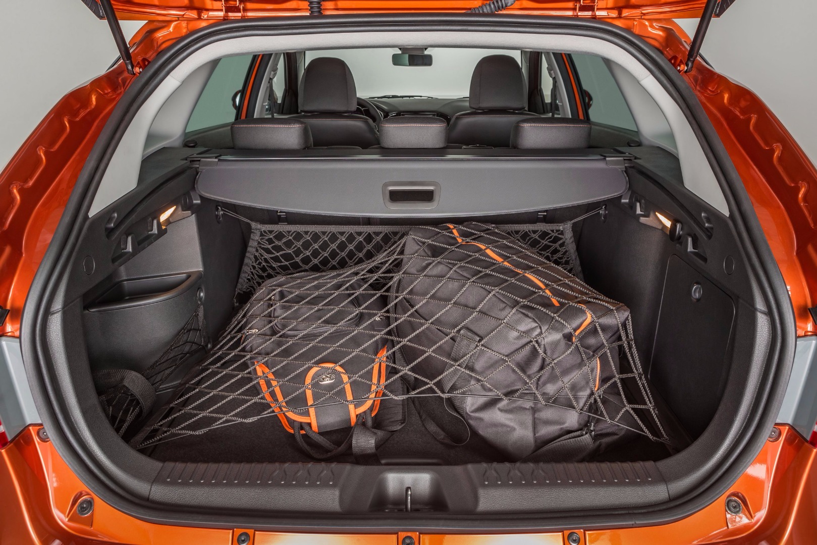 LADA Vesta SW Cross и LADA Vesta SW. Новая философия комфорта и функциональности