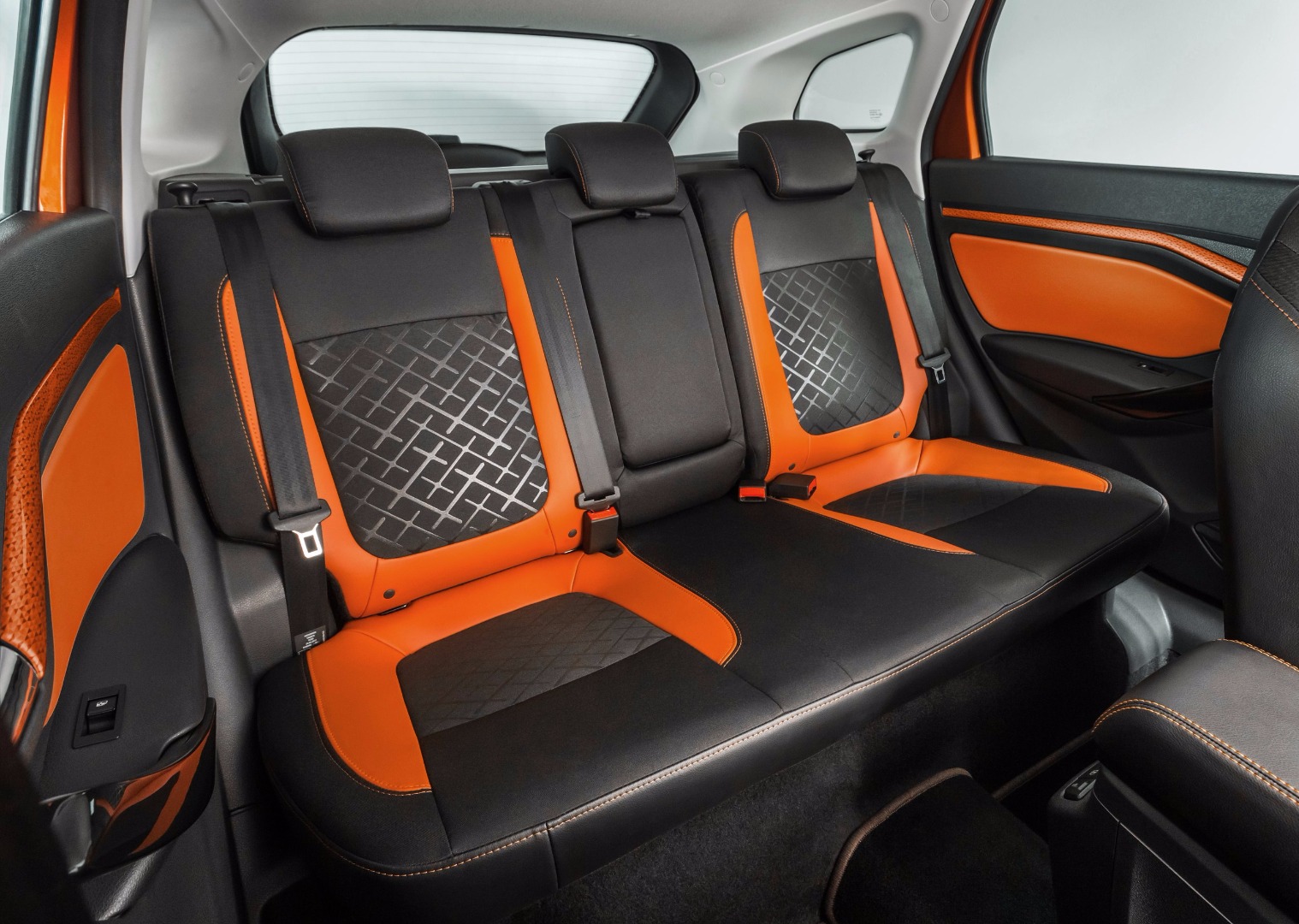LADA Vesta SW Cross и LADA Vesta SW. Новая философия комфорта и функциональности