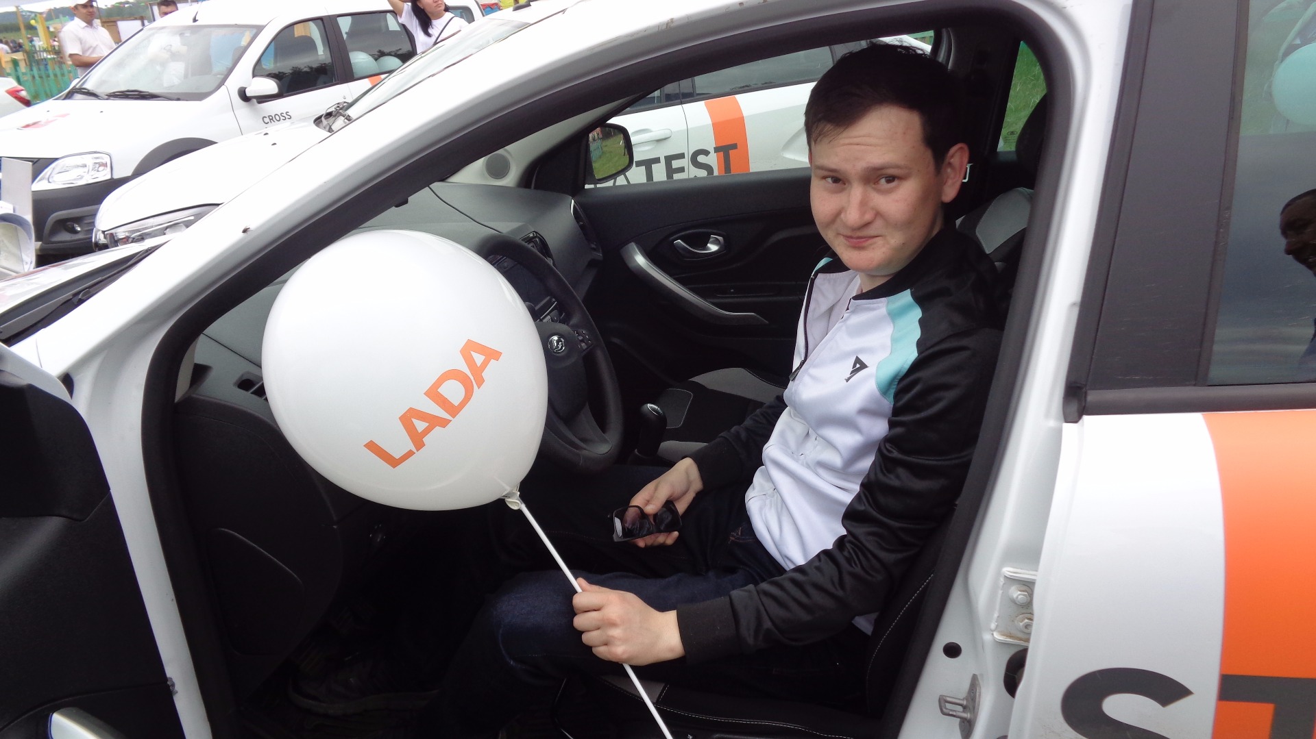 03 июня АВТОЛИГА представила официальный стенд LADA на празднике ''Сабантуй - 2017'' в городе Учалы