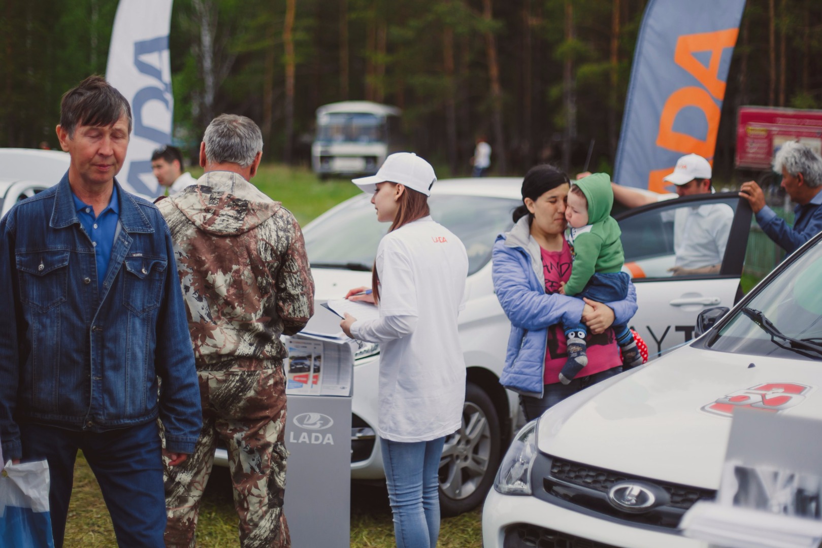 03 июня АВТОЛИГА представила официальный стенд LADA на празднике ''Сабантуй - 2017'' в городе Учалы