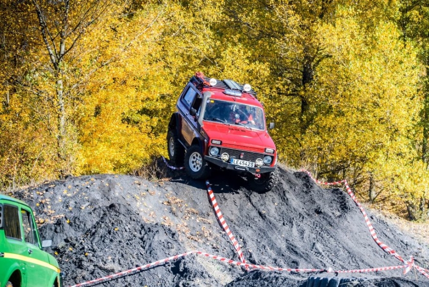 Автомобиль - легенда: юбилейная LADA 4х4 ''Камуфляж'' и фестиваль для поклонников модели