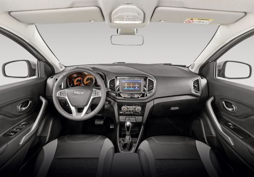 LADA XRAY Cross с автоматической трансмиссией – старт